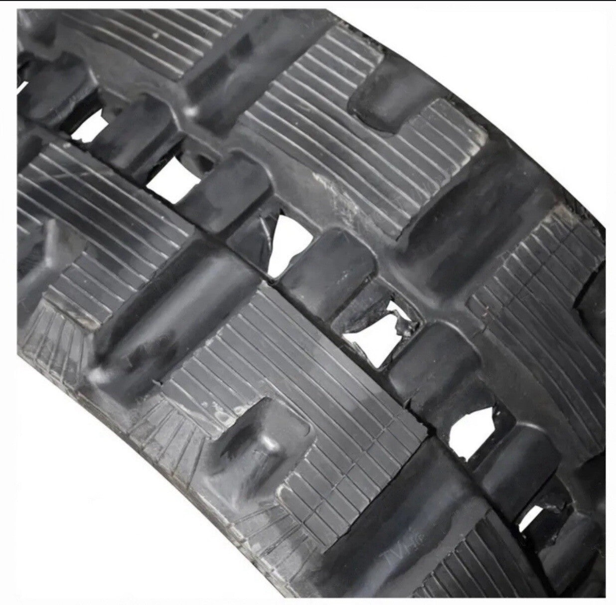 6678748 (Set of 2) Rubber Track For Bobcat 320x84x56 C-Pattern T250/300/320/740