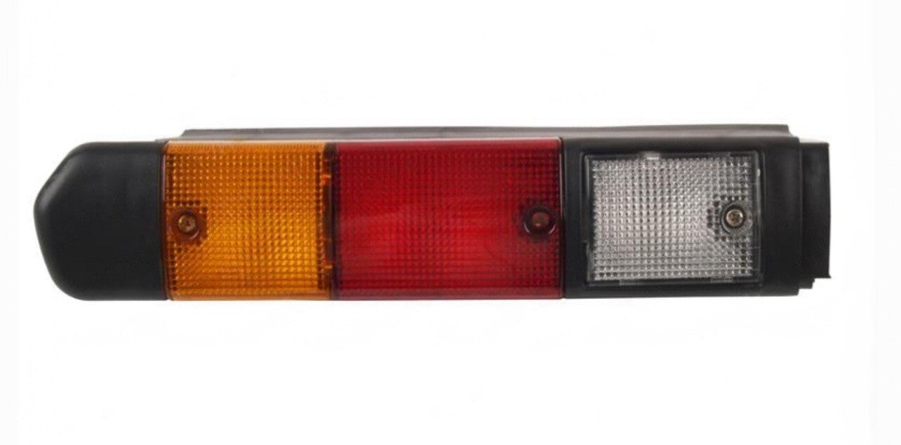 56630-26600-71 56630-26601-71  TOYOTA 8 SERIES  3 COLORS REAR LAMP