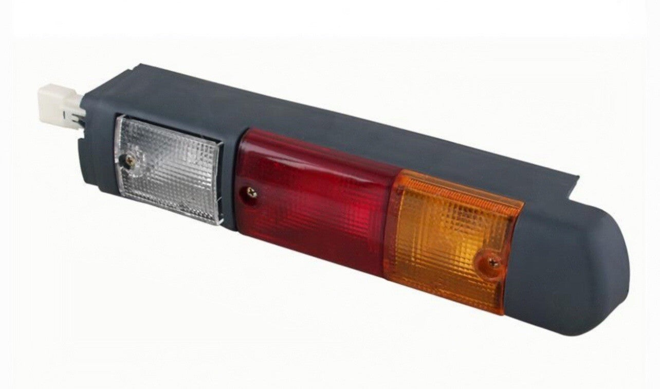56630-30510-71 TOYOTA 7 SERIES 3 COLORS REAR LAMP | RH