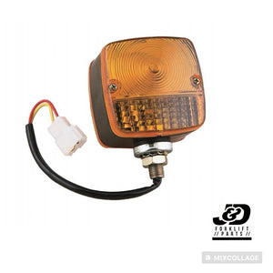NEW KOMATSU FORKLIFT FRONT FLASHER LAMP 37B-1EH-2010